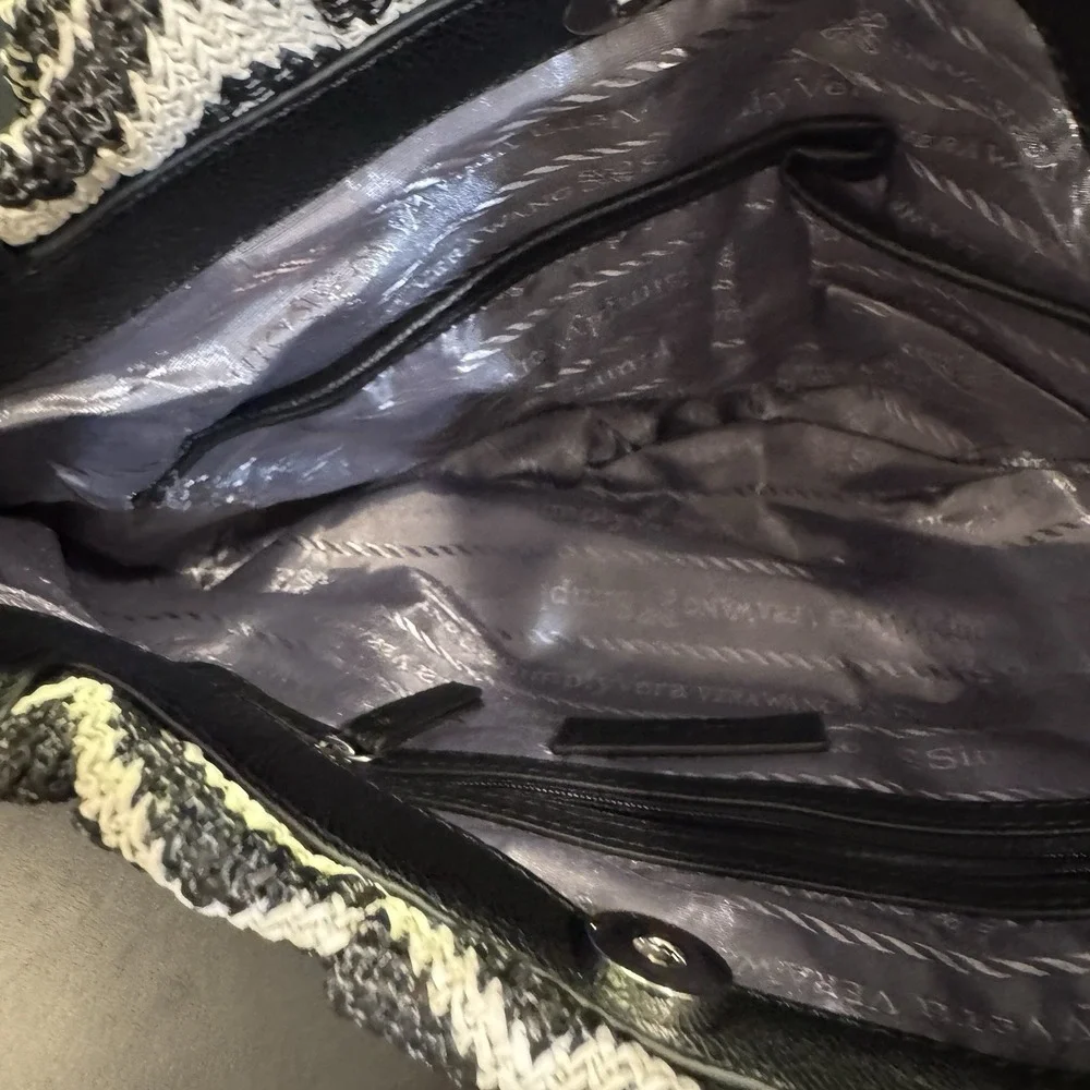 SIMPLY VERA WANG New  $69 ALICIA hobo women's handbag purse‎ chevron black beige